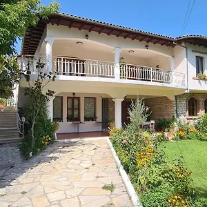 Couette-café Veranda, Berat